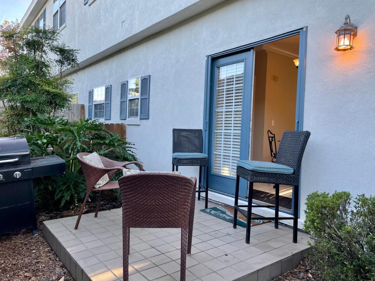 Beach Getaway-Private Suite-Shared Home Jacksonville Beach Exterior photo